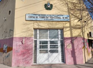 Inscripción para el primer curso de electricista industrial